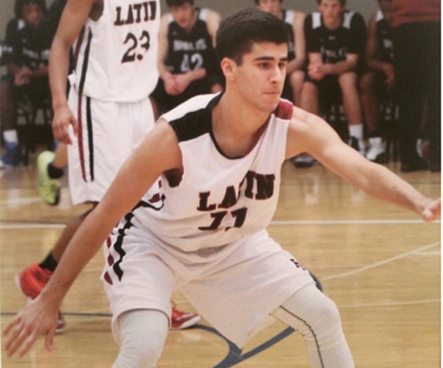 Dario Zarrabian, A.B. ’19, an applied math concentrator, prepares for a defensive match-up during a high school basketball game. (Photo courtesy of Dario Zarrabian)