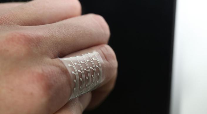 Low-cost wearables manufactured by hybrid 3D printing | Harvard John A