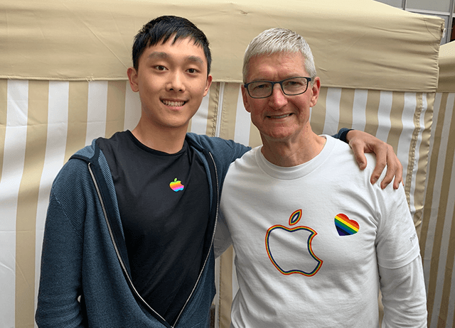 Steven Wang with Tim Cook