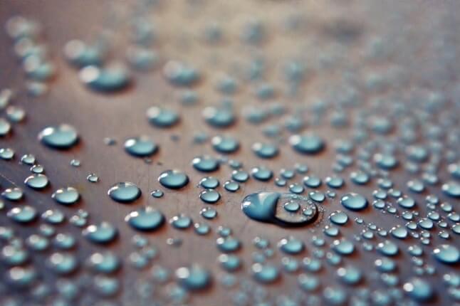 image of water droplets 