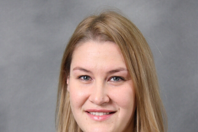 Headshot of former SEAS student and Yale professor Rebecca Kramer-Botiglio